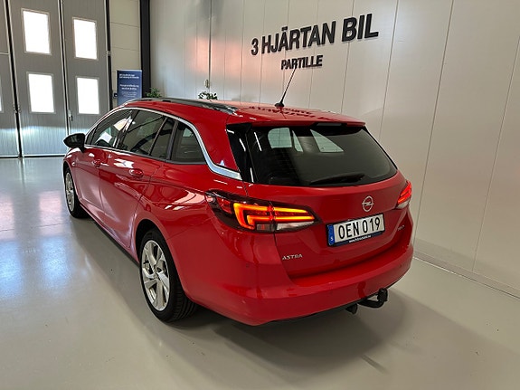 Opel Astra 8 of 30