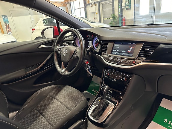 Opel Astra 20 of 30