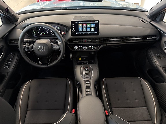 Honda ZR-V 10 of 18