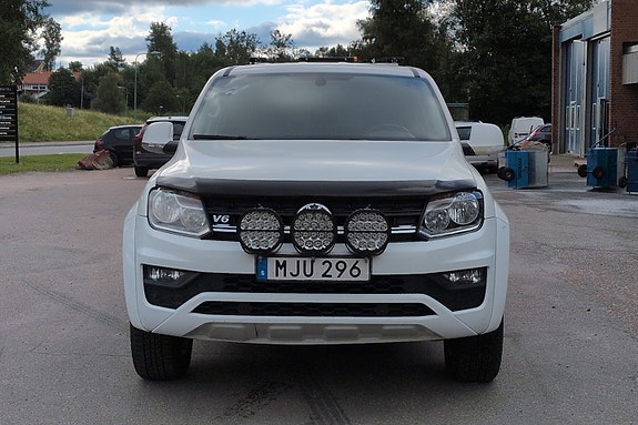 Volkswagen Amarok 8 of 22