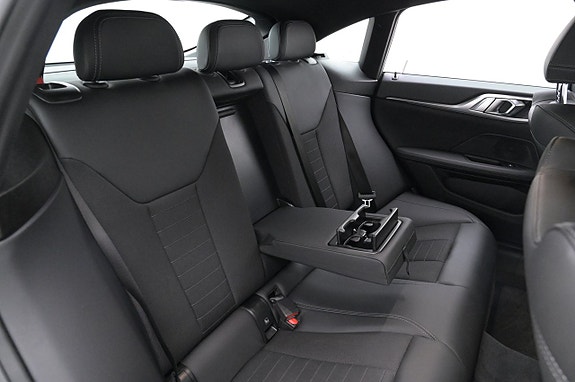 BMW i4 20 of 27