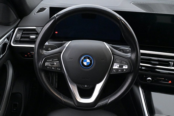 BMW i4 7 of 27