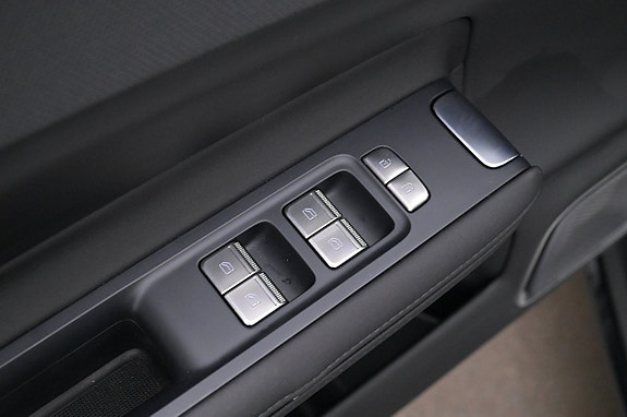 Polestar 4 11 of 27