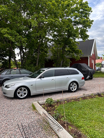BMW 525i 4 of 13