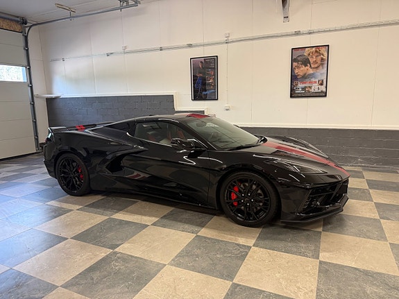 Chevrolet Corvette 3 of 30