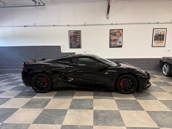 Chevrolet Corvette 4 of 30