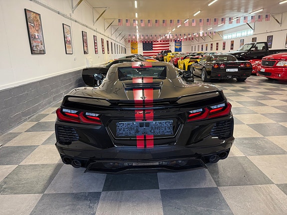 Chevrolet Corvette 10 of 30