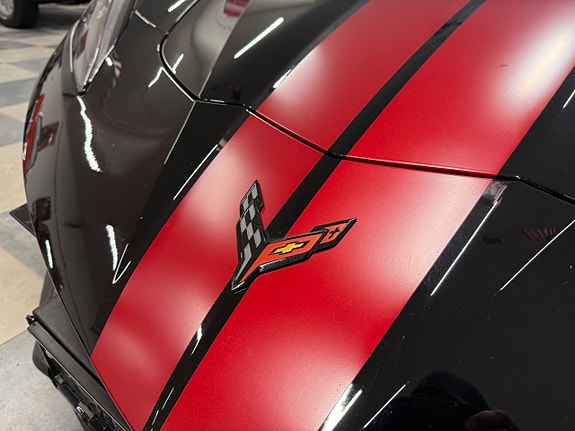 Chevrolet Corvette 17 of 30