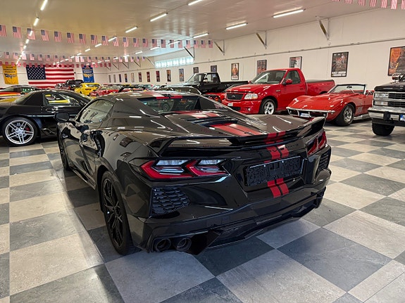 Chevrolet Corvette 9 of 30