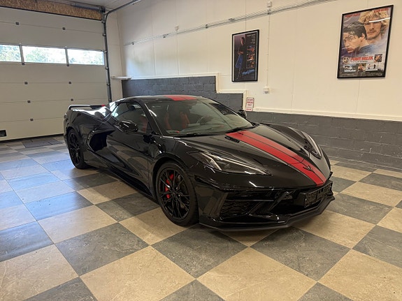 Chevrolet Corvette 2 of 30