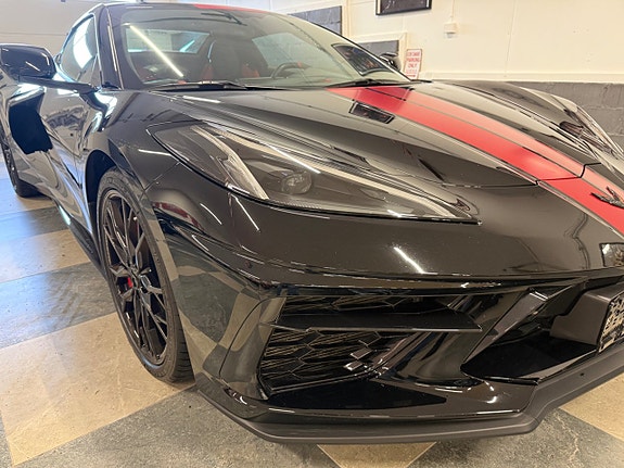 Chevrolet Corvette 16 of 30