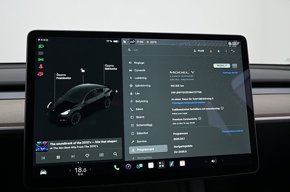 Tesla Model Y 11 of 27