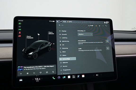 Tesla Model Y 13 of 27