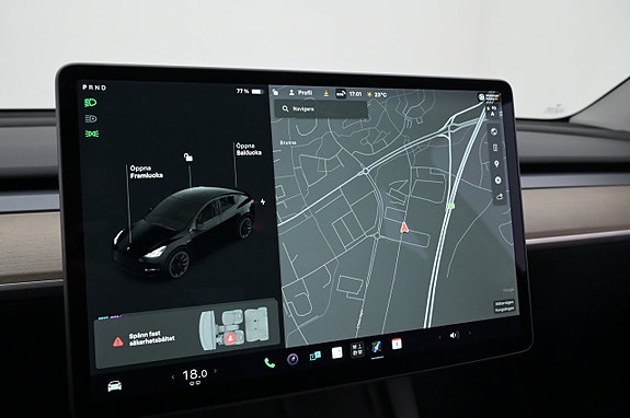 Tesla Model Y 18 of 27