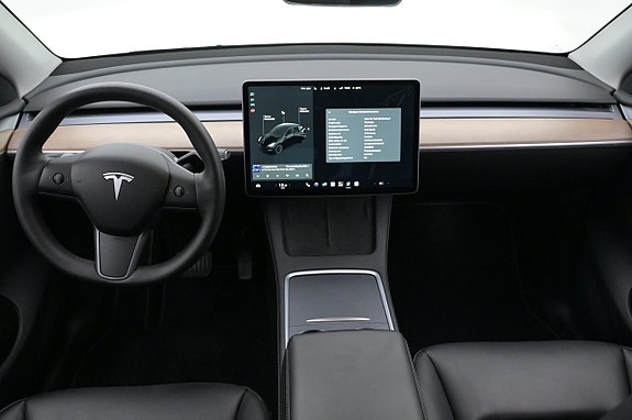 Tesla Model Y 6 of 27