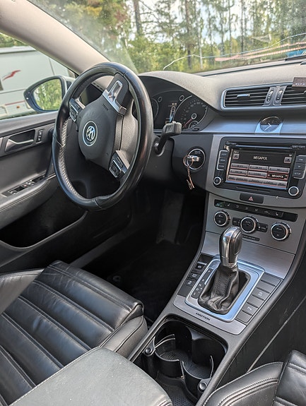 Volkswagen Passat 6 of 6