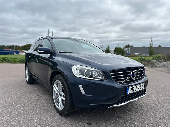Volvo XC60 4 of 17