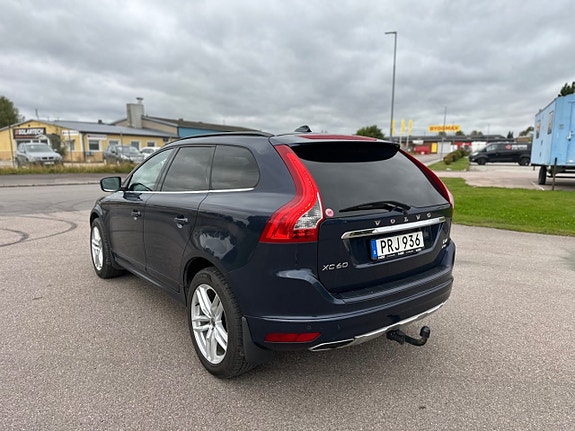 Volvo XC60 5 of 22