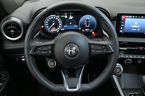 Alfa Romeo Tonale 7 of 27
