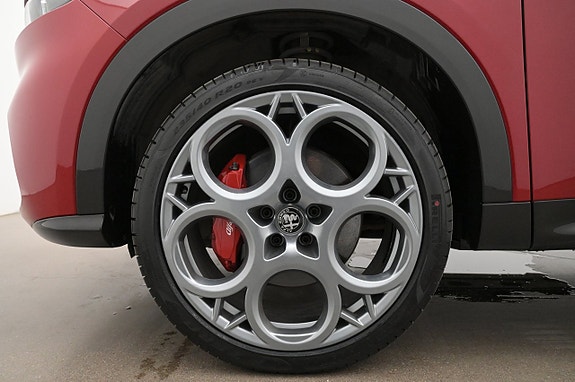 Alfa Romeo Tonale 27 of 27