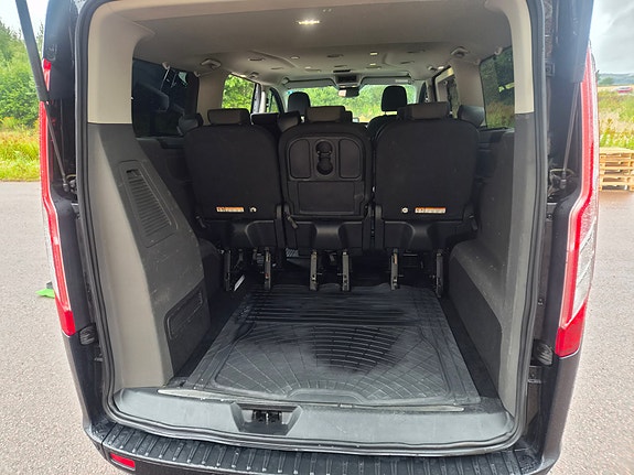 Ford Tourneo Custom 5 of 8