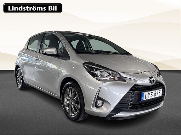 Toyota Yaris 3 of 19
