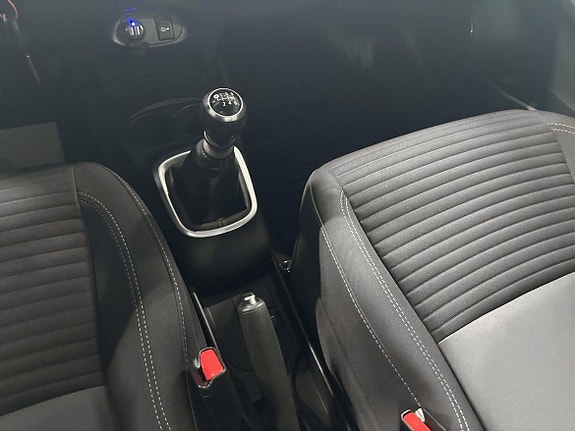Toyota Yaris 18 of 19