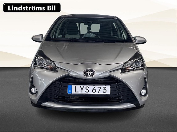 Toyota Yaris 9 of 19