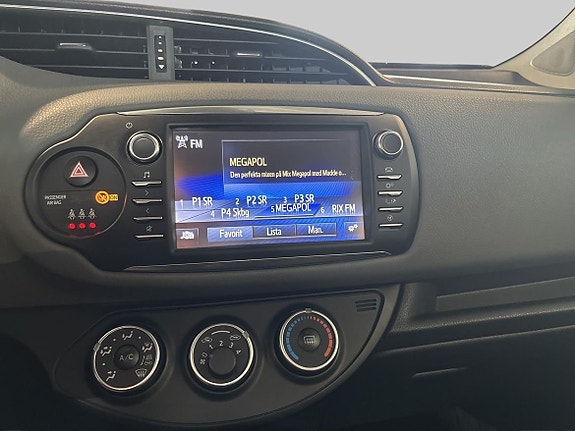 Toyota Yaris 17 of 19