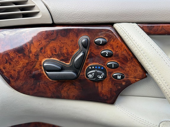 Mercedes-Benz CL500 21 of 25