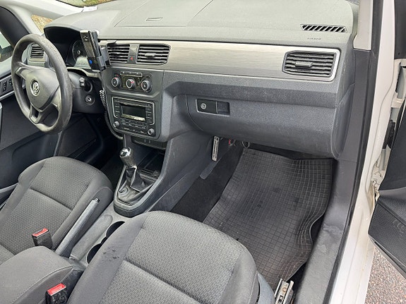 Volkswagen Caddy Maxi 6 of 6