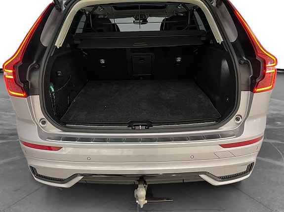 Volvo XC60 14 of 16