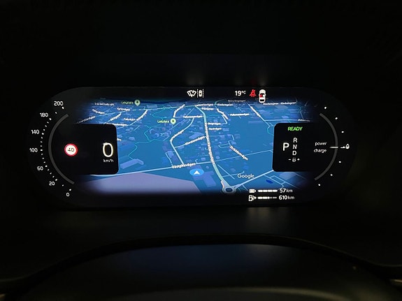 Volvo XC60 12 of 16