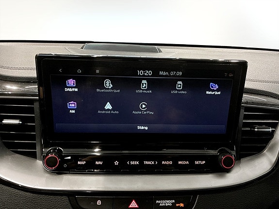 Kia Ceed 10 of 22