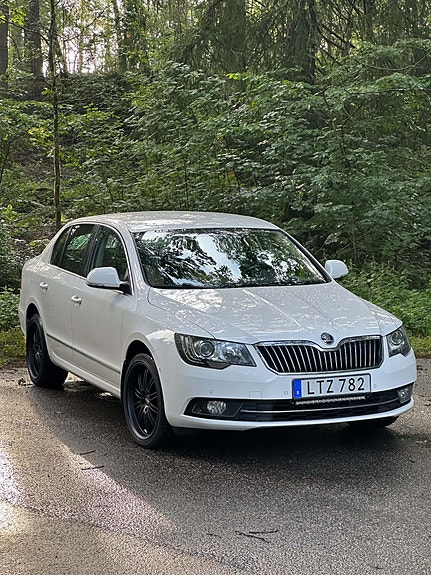Skoda Superb 6 of 7