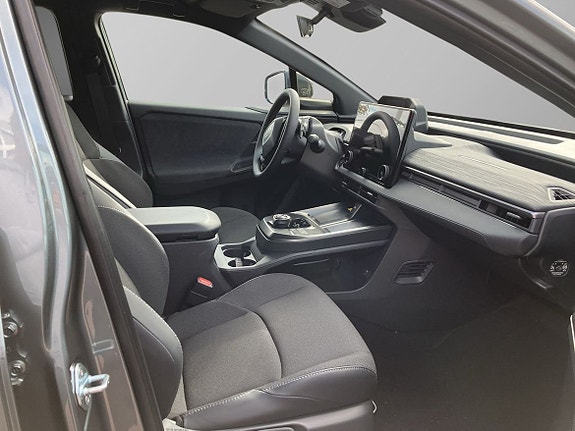 Toyota C-HR 7 of 11