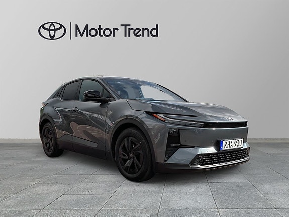 Toyota C-HR 6 of 11