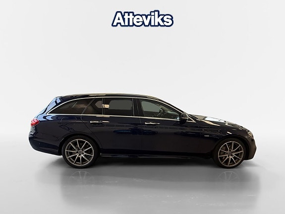 Mercedes-Benz E220 10 of 17