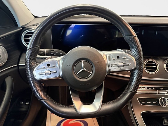 Mercedes-Benz E220 17 of 17