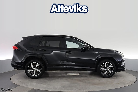 Toyota RAV4 2 of 24