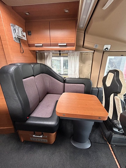 Knaus SUN LINER 700 ALDE, SOLCELLER, LITHIUM, 2xAC 2 of 20