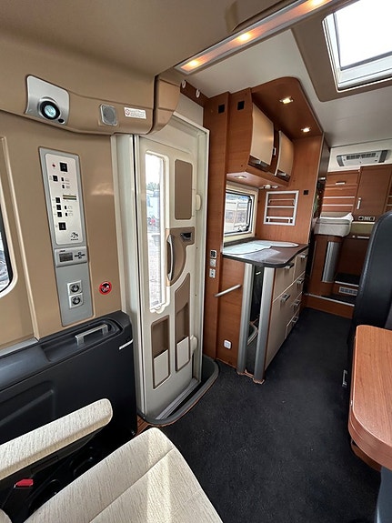 Knaus SUN LINER 700 ALDE, SOLCELLER, LITHIUM, 2xAC 6 of 20