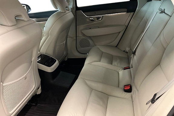 Volvo V90 12 of 30