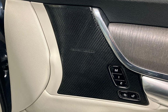 Volvo V90 23 of 30