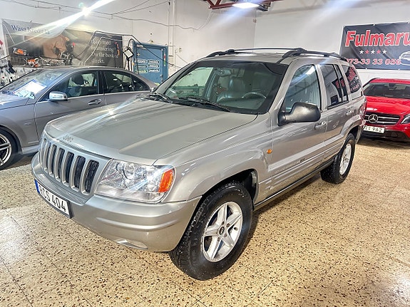 Jeep Grand Cherokee 3 of 11