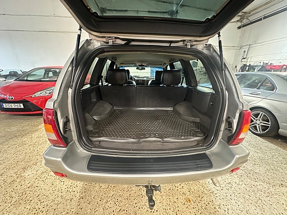 Jeep Grand Cherokee 10 of 11