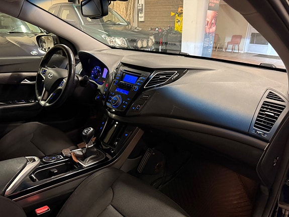 Hyundai i40 8 of 16