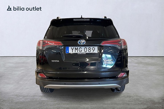 Toyota RAV4 8 of 25