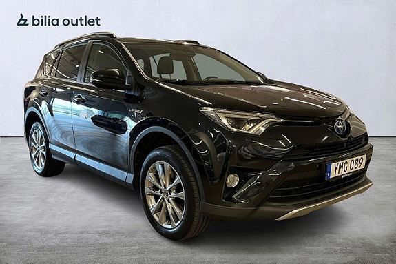 Toyota RAV4 4 of 25