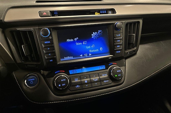 Toyota RAV4 17 of 25